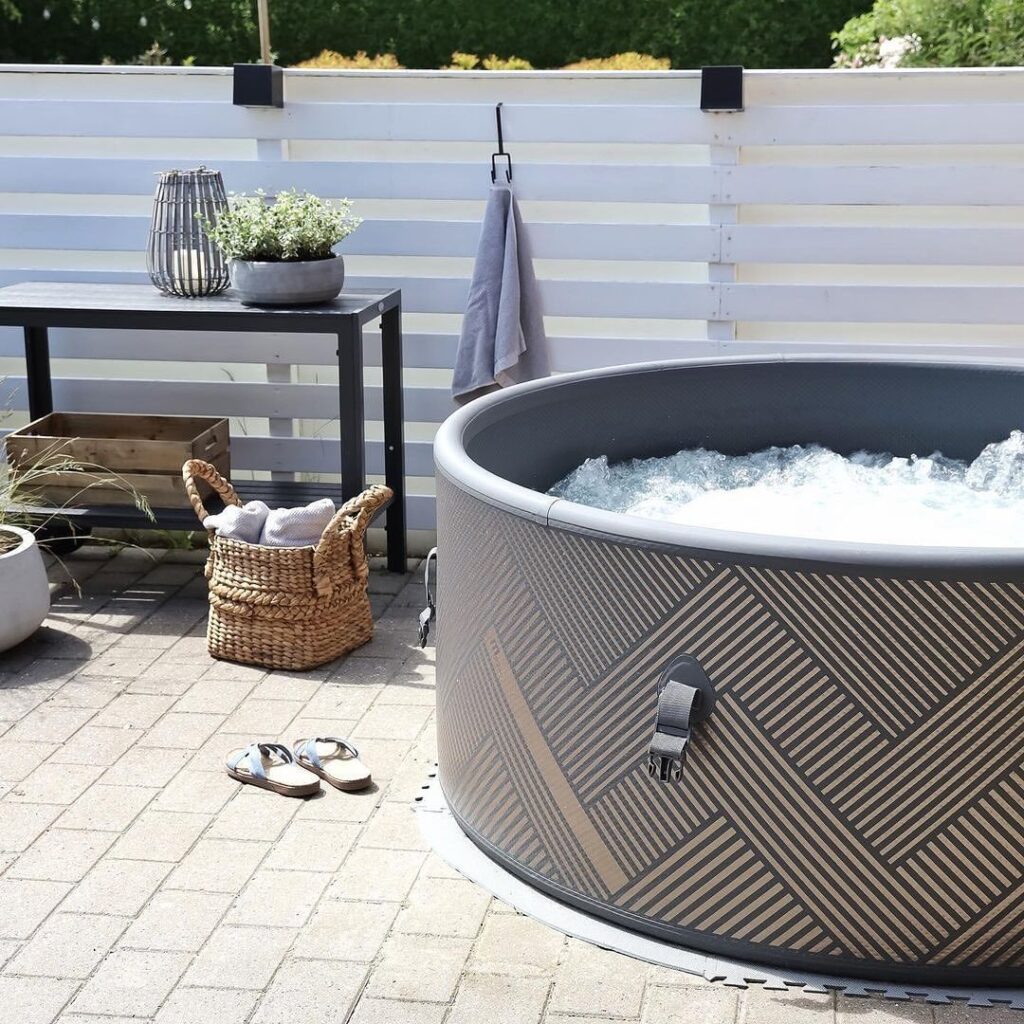 How Long Does an Inflatable Hot Tub Take to Heat 01