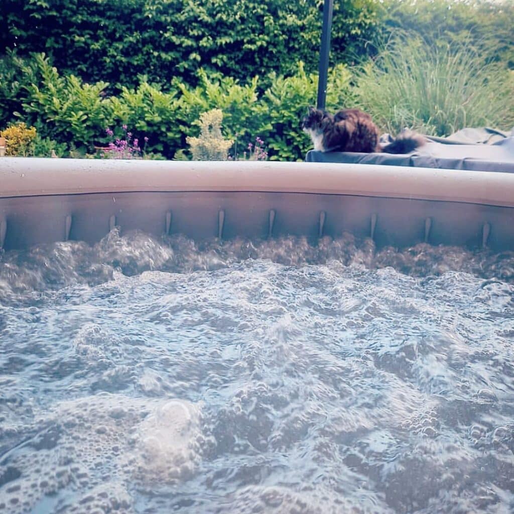 Inflatable Hot Tub Manufacturers 01