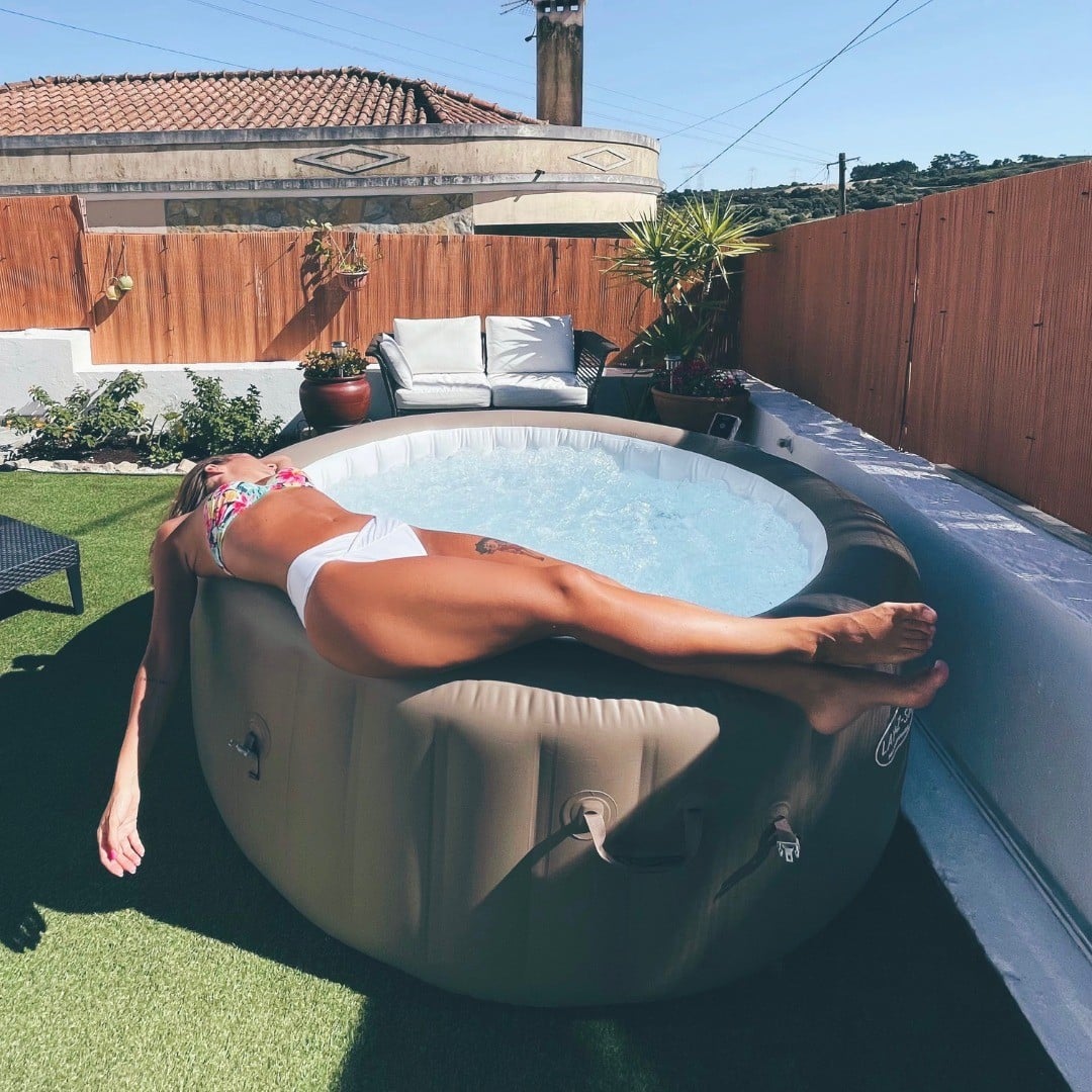 What Are the Advantages of Inflatable Hot Tubs 01